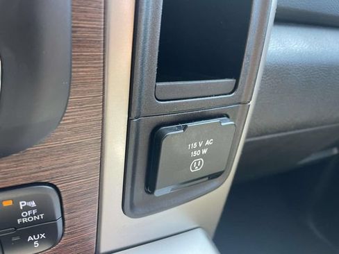 Used 2018 RAM 2500 Laramie w/ Snow Chief Group AWD/4WD image 33