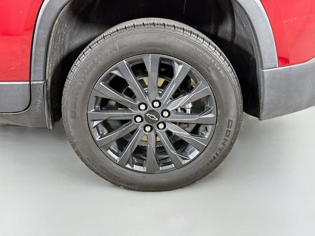Used 2023 Chevrolet Traverse RS w/ LPO, Floor Liner Package FWD image 33