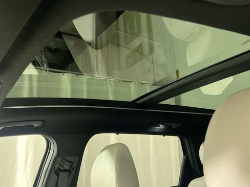 Used 2025 Kia Sorento SX Prestige image 25