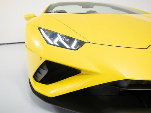 Used 2022 Lamborghini Huracan EVO image 44