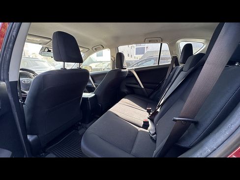 Used 2018 Toyota RAV4 LE w/ All Weather Liner Package FWD image 7