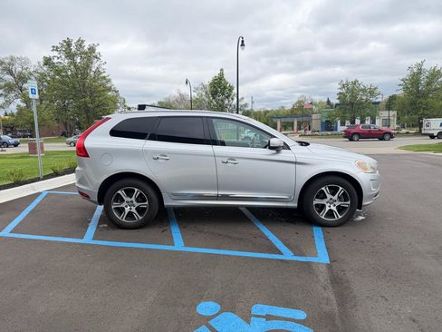 Used 2014 Volvo XC60 T6 AWD/4WD image 4
