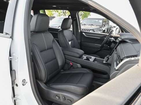 New 2026 GMC Acadia Elevation w/ Black Edition FWD image 27