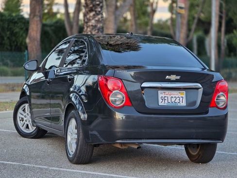 Used 2014 Chevrolet Sonic LT FWD image 12