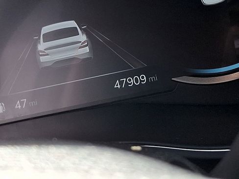Used 2022 Genesis G70 2.0T AWD/4WD image 20