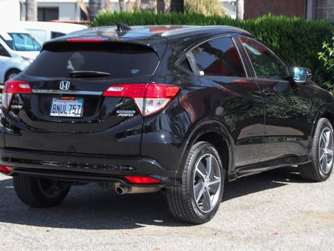 Used 2019 Honda HR-V Touring image 9