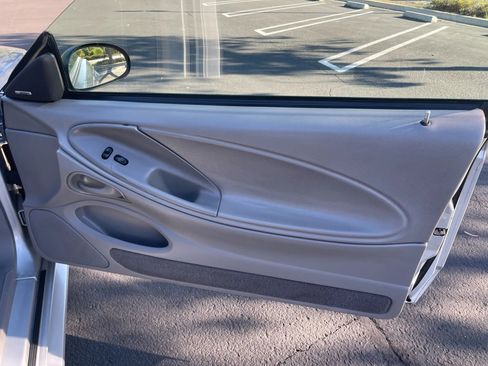 Used 2000 Ford Mustang GT image 18