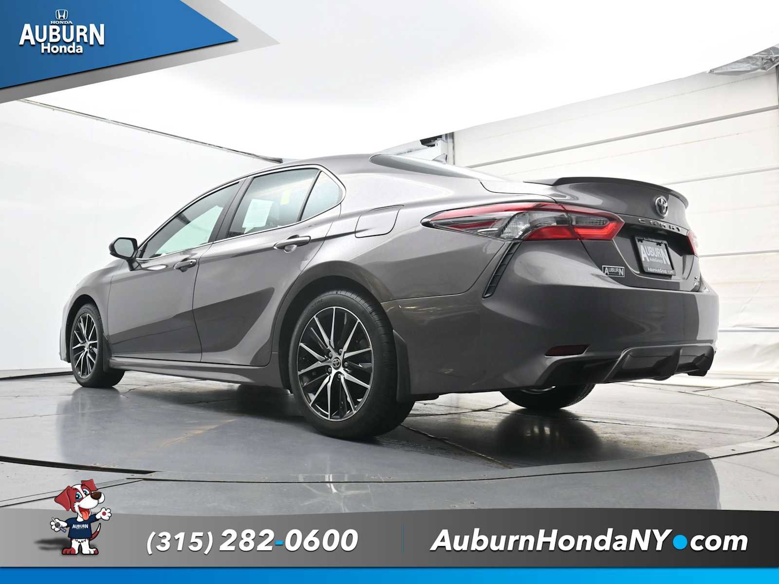 Used 2024 Toyota Camry SE AWD/4WD image 22