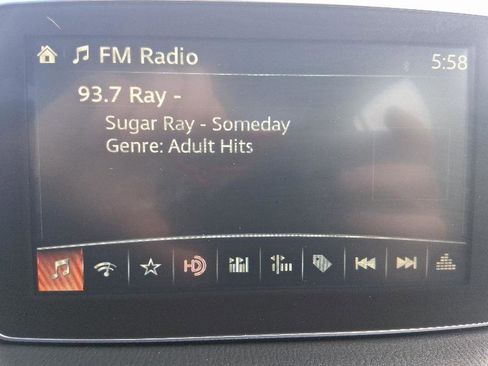 Used 2015 MAZDA MAZDA3 i Sport image 34