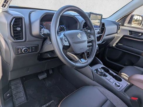 Used 2024 Ford Bronco Sport Outer Banks image 10