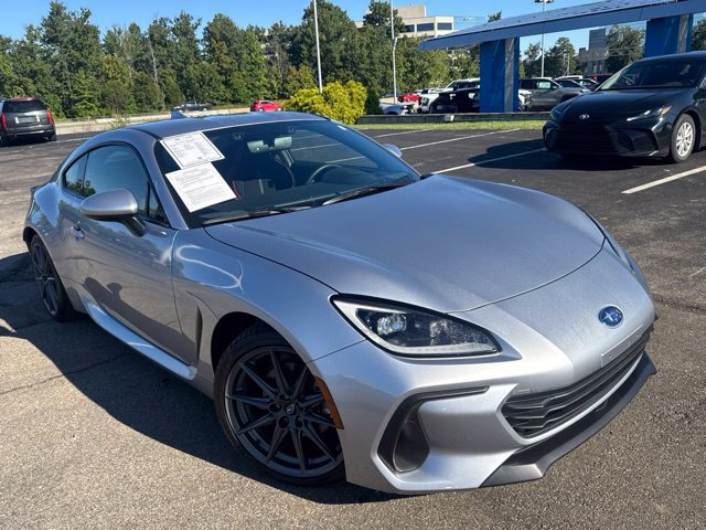 Used 2025 Subaru BRZ Limited RWD image 9