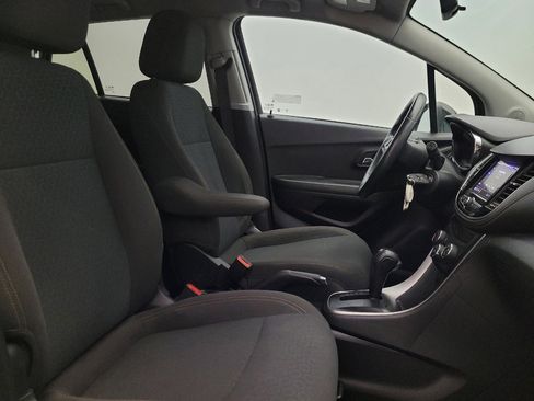 Used 2021 Chevrolet Trax LS w/ Tint and Cruise Package FWD image 21