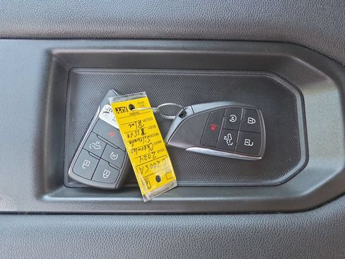 Certified 2024 Chevrolet Silverado 1500 LT AWD/4WD image 35