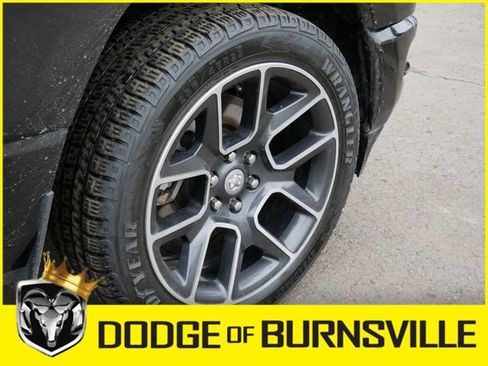 Used 2023 RAM 1500 Laramie image 12