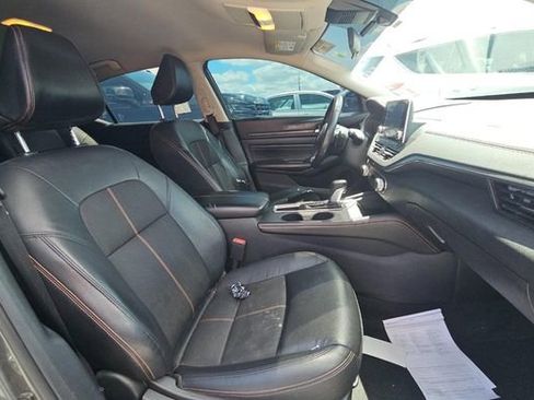 Used 2022 Nissan Altima 2.5 SR FWD image 12