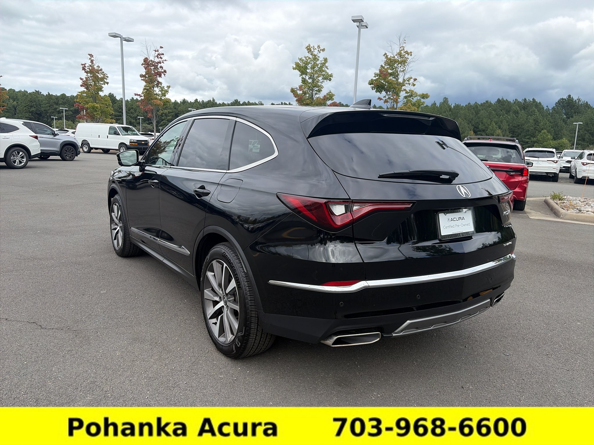 Used 2025 Acura MDX w/ Technology Package AWD/4WD image 5