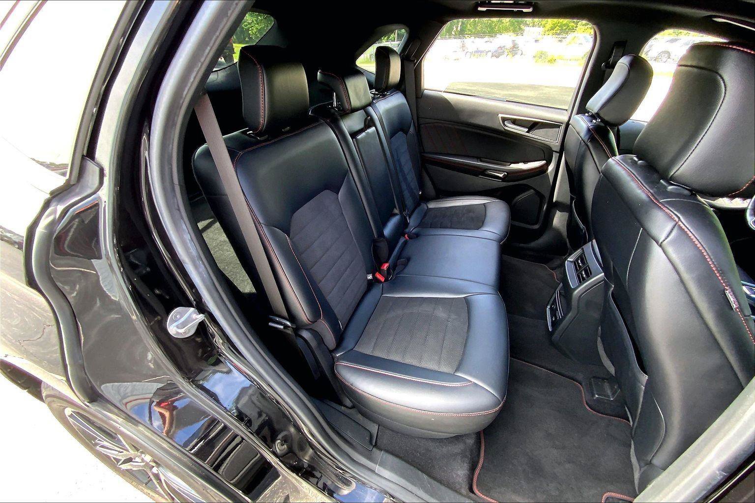 Used 2023 Ford Edge ST-Line AWD/4WD image 26