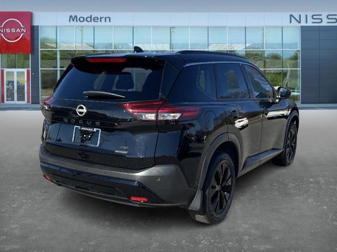 Certified 2023 Nissan Rogue SV w/ SV Premium B Package image 5