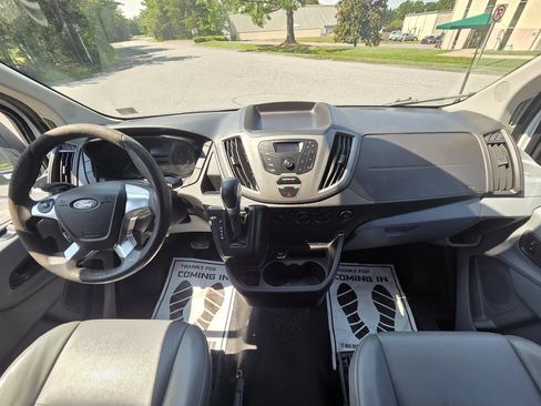 Used 2015 Ford Transit 250 130 Low Roof RWD image 16