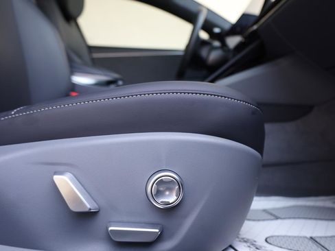 Used 2023 Lucid Air Pure AWD/4WD image 27