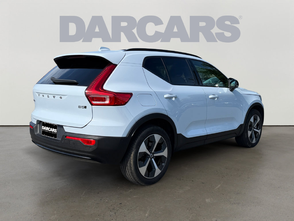 Certified 2024 Volvo XC40 B5 Plus AWD/4WD image 6