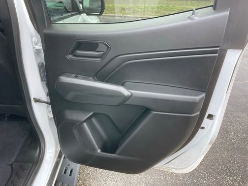 Used 2025 Chevrolet Colorado Trail Boss w/ Midnight Edition image 24