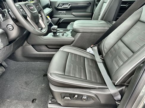 New 2026 GMC Sierra 1500 AT4X image 24