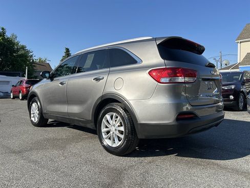 Used 2018 Kia Sorento AWD image 6