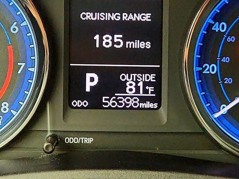 Used 2018 Toyota Corolla LE FWD image 15