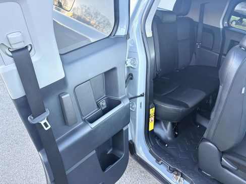 Used 2014 Toyota FJ Cruiser 4WD image 18