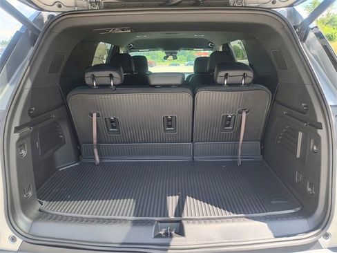 New 2025 Chevrolet Traverse LT w/ Enhanced Driving Package image 14