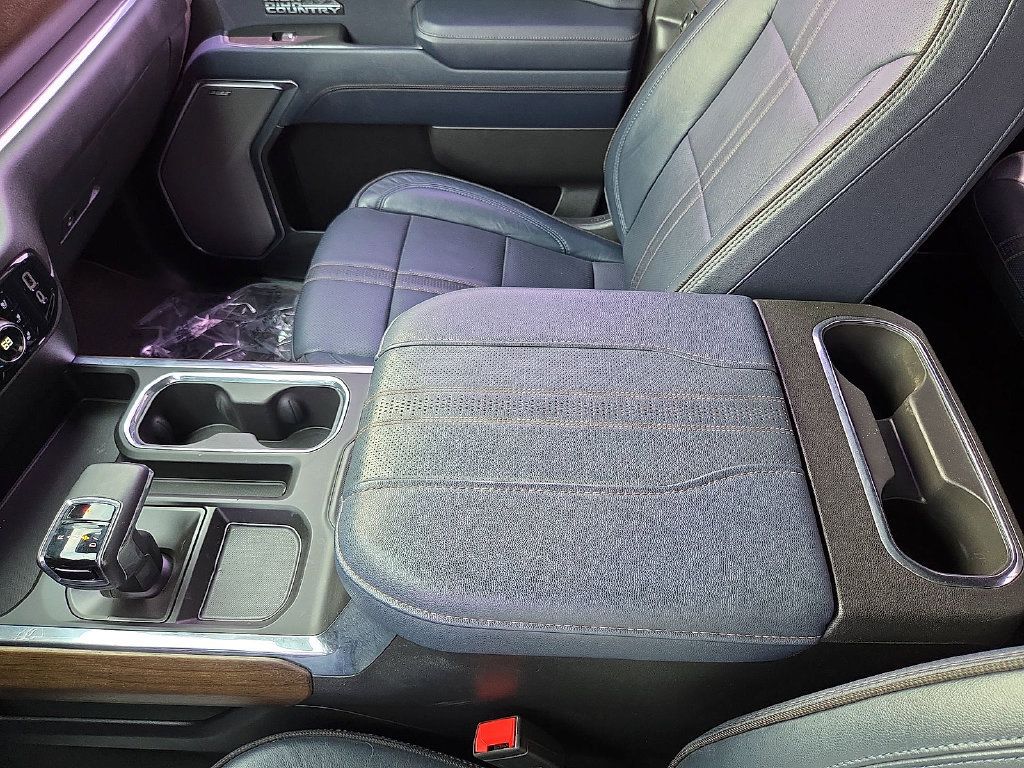Used 2024 Chevrolet Silverado 1500 High Country w/ Technology Package AWD/4WD image 22