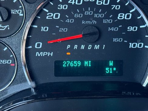 Used 2023 Chevrolet Express 2500 image 31