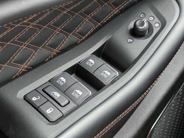 Certified 2025 Jeep Grand Cherokee Summit w/ Obsidian Package AWD/4WD image 25