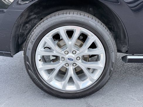 Used 2019 Ford Expedition Platinum RWD image 36