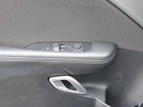 Used 2023 Dodge Challenger R/T w/ Blacktop Package image 28