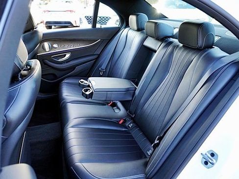 Used 2022 Mercedes-Benz E 350 Sedan image 16