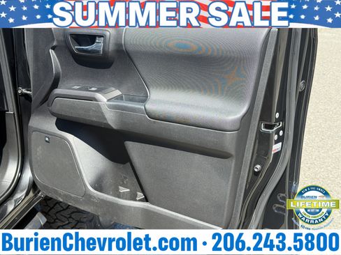 Used 2021 Toyota Tacoma TRD Pro AWD/4WD image 19