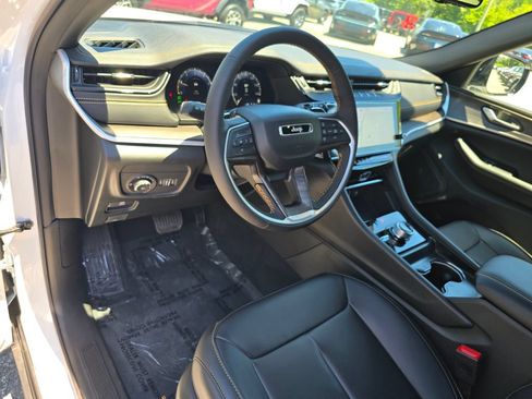 New 2026 Jeep Grand Cherokee L Limited AWD/4WD image 24