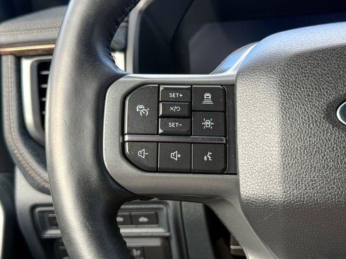 Certified 2022 Ford F150 Lightning Lariat image 38