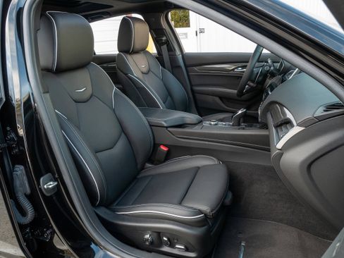 Used 2022 Cadillac CT5 V Blackwing w/ Carbon Fiber Package 2 image 33