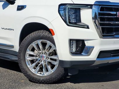 Used 2022 GMC Yukon SLT w/ SLT Luxury Package