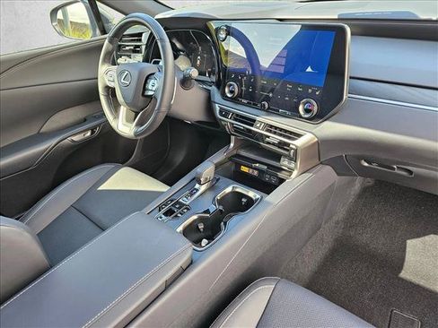 Used 2026 Lexus RX 450h AWD w/ Convenience Package image 11