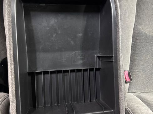 Used 2004 GMC Sierra 1500 SLE w/ Light Duty Power Package image 31