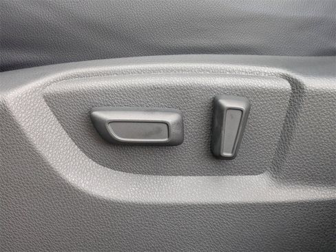 New 2025 Mitsubishi Eclipse Cross SEL image 21