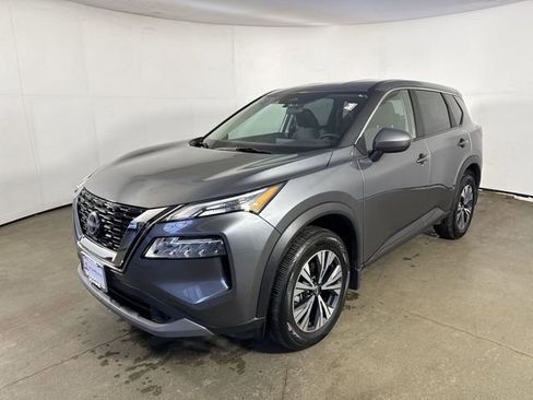 Used 2023 Nissan Rogue SV image 25