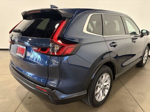 Used 2024 Honda CR-V EX image 3