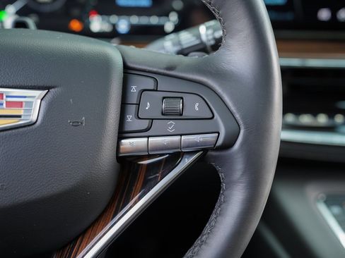 Used 2024 Cadillac Escalade Premium Luxury image 30