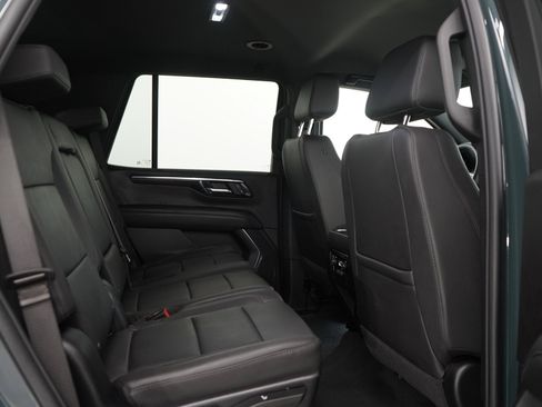 Used 2025 Chevrolet Tahoe Z71 AWD/4WD image 14