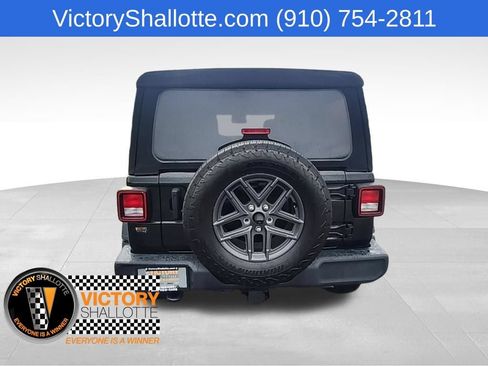 Used 2024 Jeep Wrangler Unlimited Sport AWD/4WD image 25
